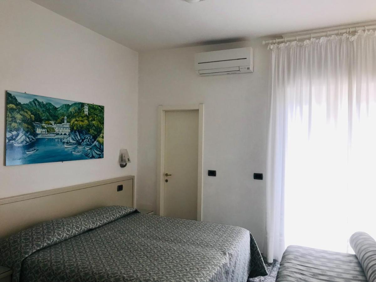 דייבה מרינה Hotel Riviera מראה חיצוני תמונה