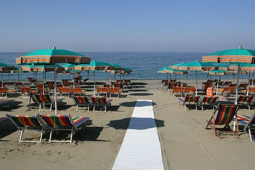 דייבה מרינה Hotel Riviera מראה חיצוני תמונה